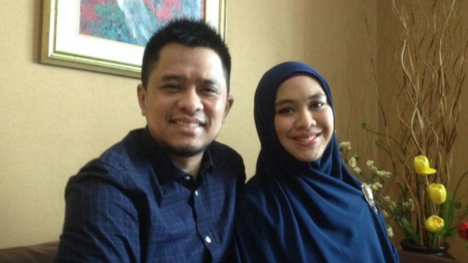 Oki Setiana Dewi dan suami