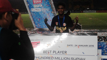 Pemain Mitra Kukar, Yanto Basna, di final Piala Jenderal Sudirman