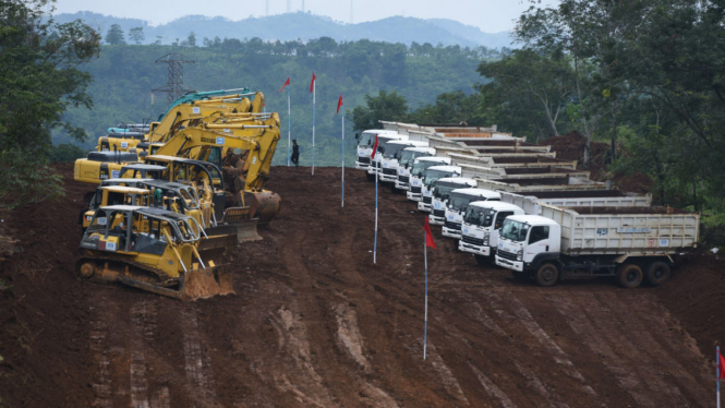 Groundbreaking pembangunan Kereta Cepat Jakarta-Bandung di Cikalong Wetan, Bandung Barat, beberapa waktu silam.