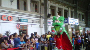 Atraksi barongsai