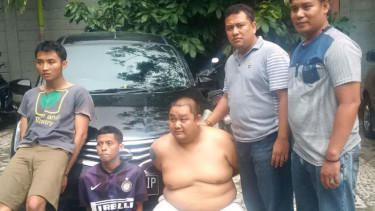 Para pelaku pembunuh Dedy yang terikat di Cakung.