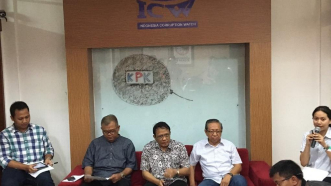 Diskusi Revisi UU KPK di Kantor ICW, Minggu (14/2/2016)