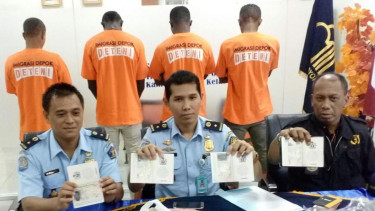 5 warga Nigeria ditangkap petugas imgrasi Depok.