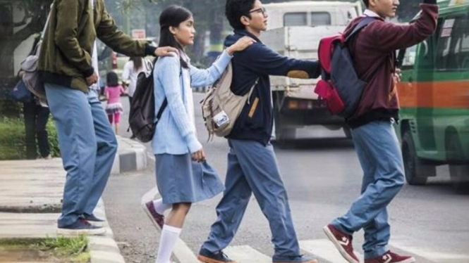Film Jingga garapan Lola Amaria