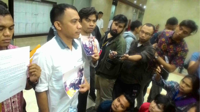 Pelapor Ade Komarudin.