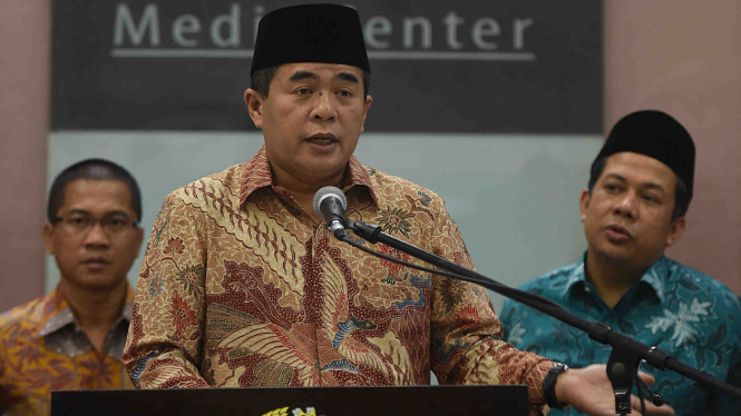 Calon Ketua Umum Partai Golkar, Ade Komarudin