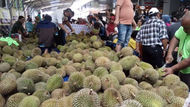 Festival durian di Blok M.