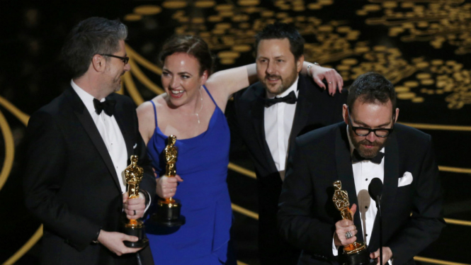 Pemain dan kru film Ex Machina