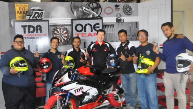 Helm TDR Explorer