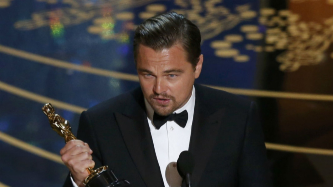 Leonardo DiCaprio dan wanita cantik