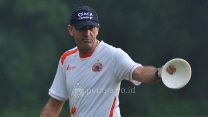 Pelatih Persija Jakarta, Paulo Camargo.