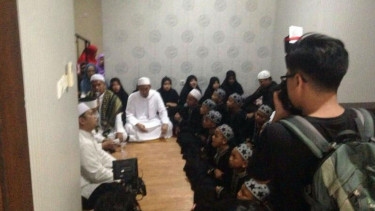 Keluarga besar Saipul Jamil menggelar pengajian di rumah kakak pendangdut itu di kawasan Kelapa Gading, Jakarta Utara, pada Senin, 29 Februari 2016.