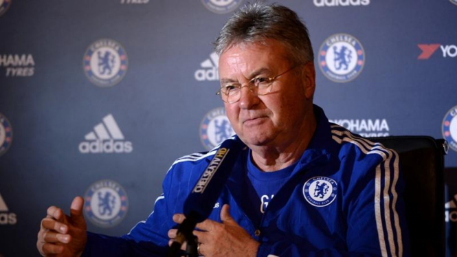 Guus Hiddink saat menangani Chelsea