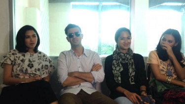 Dinda Kanya Dewi, Fachri Albar, Prisia Nasution, dan Rekan