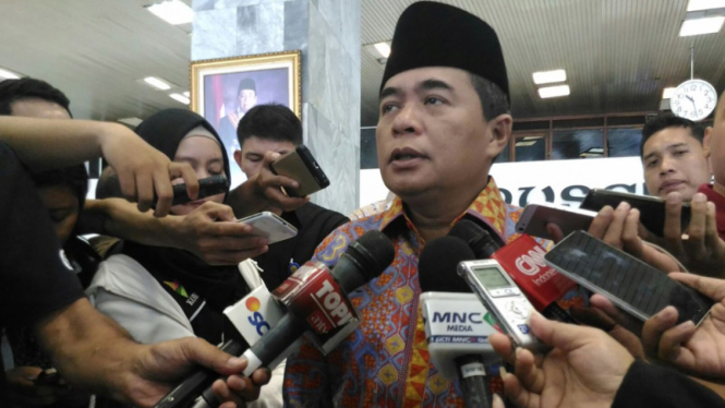  Ketua DPR Ade Komarudin