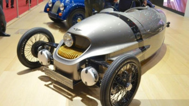 Morgan EV3 yang dipamerkan di Geneva Motor Show.