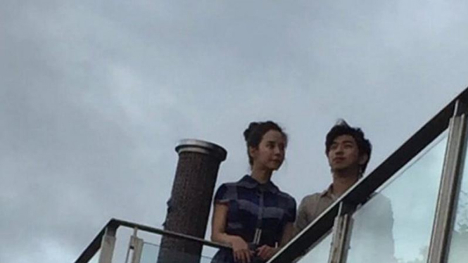 Song Ji Hyo dan Chen Bo Lin di Bali