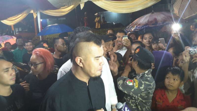 Musisi Ahmad Dhani 