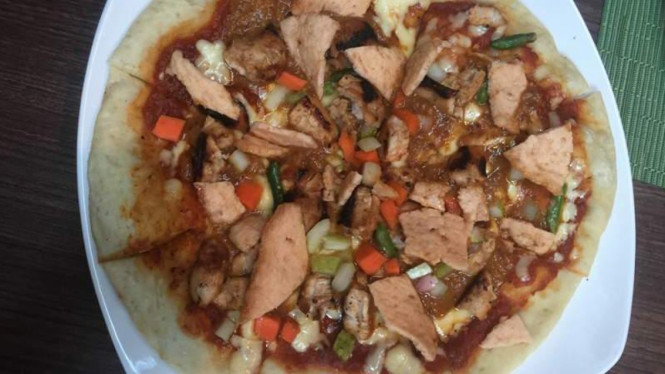 Salah satu pizza dengan cita rasa Asia