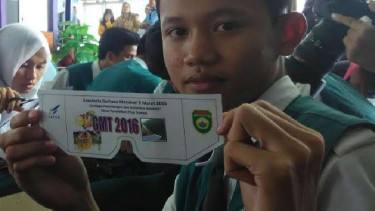 Pelajar di Palembang workshop Gerhana Matahari Total 2016