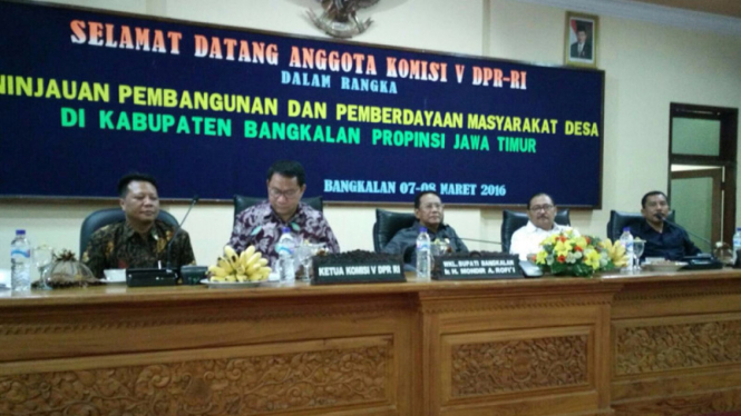Ketua Komisi V DPR Fary Djemy Francis.