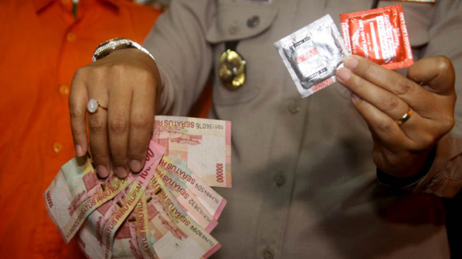 Polisi rilis barang bukti kasus prostitusi (Foto ilustrasi)