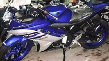 Bocoran tampang R15 terbaru pakai seragam R25.