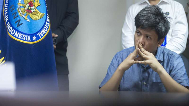 Mantan Bupati Ogan Ilir Sumatera Selatan, Ahmad Wazir Noviadi dihadirkan dalam konferensi pers di Gedung Badan Narkotika Nasional (BNN), Senin (14/3/2016)