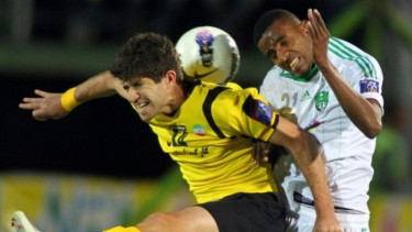 Laga antara klub Iran, Sepahan, lawan klub Arab Saudi, Al-Ahli, di Liga Champions Asia 2014