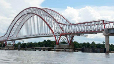 Jembatan Kapuas Tayan