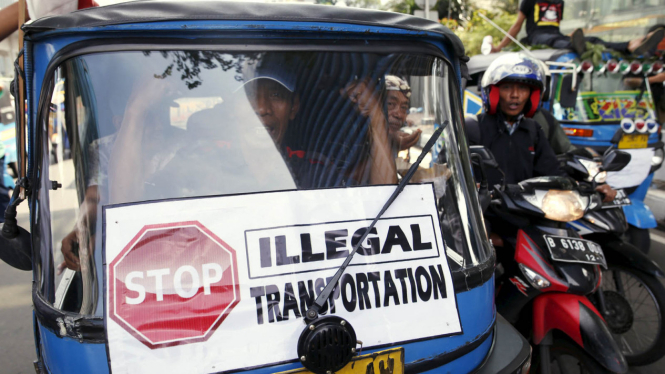 supir taksi demo tolak uber