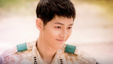 Song Joong Ki dalam serial drama Descendants of the Sun.