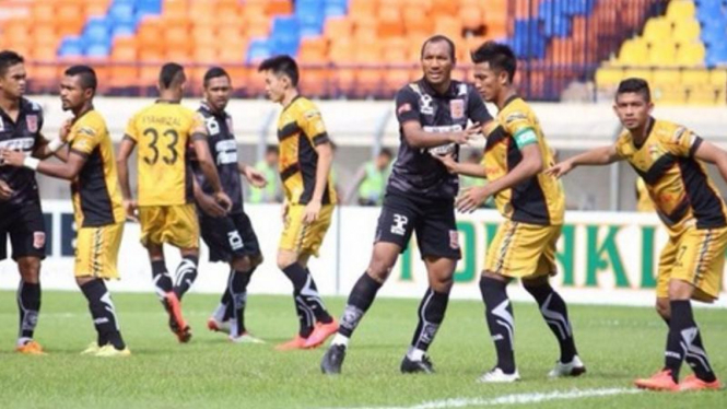 Ilustrasi pertandingan Mitra Kukar.