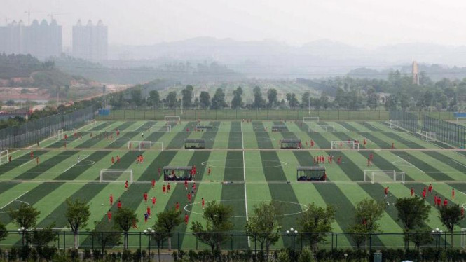  Akademi Guangzhou Evergrande