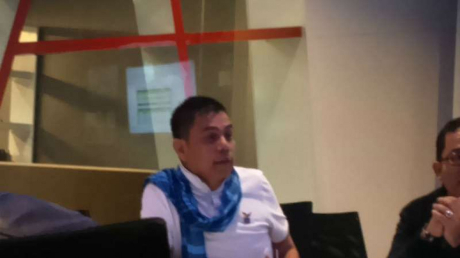 Plt Ketua Umum PSSI, Hinca Pandjaitan di kantor tvOne.