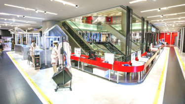 Chanel store