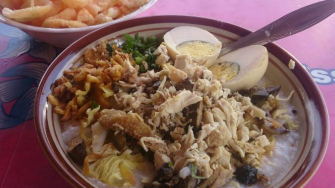 Bubur ayam.
