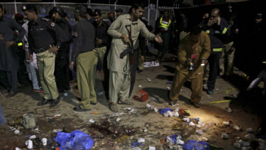 Petugas keamanan di Pakistan.