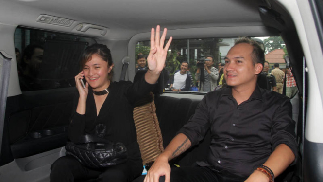 Marshanda dan Egi John