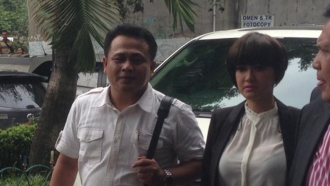 julia perez di sidang cerainya