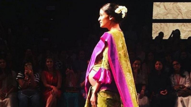 Supermodel India, Carol Gracias