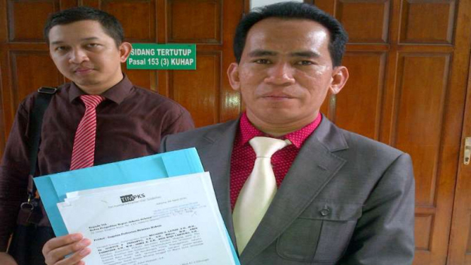  Pengacara Fahri Hamzah menyampaikan gugatan perdata ke Pengadilan Negeri Jakarta Selatan.