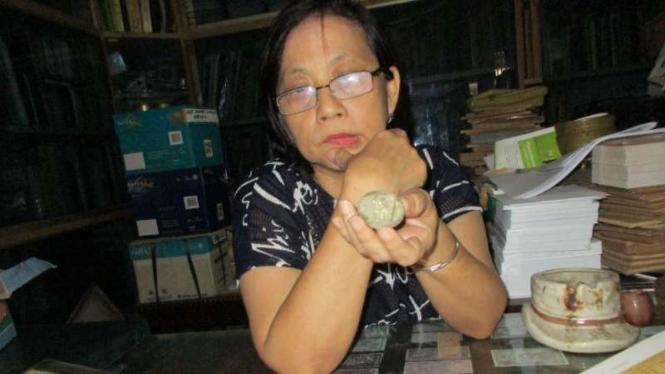 Silvya (58), kolektor uang kuno di Semarang, Jawa Tengah
