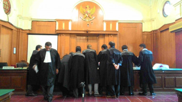 Suasana praperadilan tersangka La Nyalla Mattalitti.