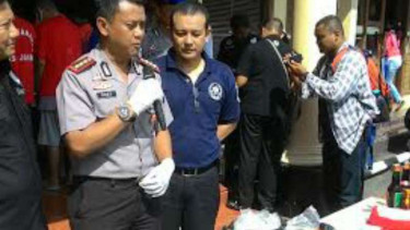 Kapolres Jakarta Barat Kombes Rudy Harianto Adinugroho merilis penangkapan tersangka narkoba dalam Operasi Bersinar 2016, Senin, 11 April 2016