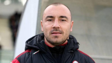 Pelatih AC Milan, Cristian Brocchi.