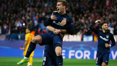 Atletico Madrid mengalahkan Barcelona di Liga Champions.