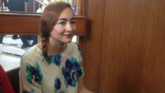 Pesan Khusus Dewi Rezer untuk Marcellino Lefrandt