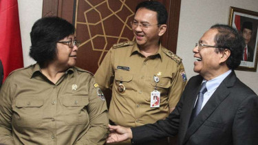 Menko Maritim, Rizal Ramli, Menteri LHK Siti Nurbaya dan Gubernur DKI, Basuki Tjahaja Purnama, dan Menko Kemaritiman Rizal Ramli usai Rakor Reklamasi Teluk Jakarta beberapa bulan lalu.