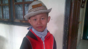 Daffa Farros Oktoviarto, koboi cilik yang selalu melarang motor menaiki trotoar jalan.